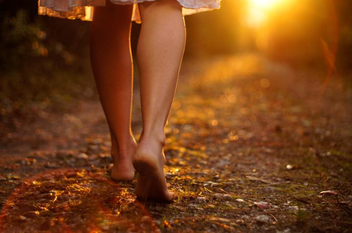 barefoot-walking-credit-gerneinde-celerina.jpg